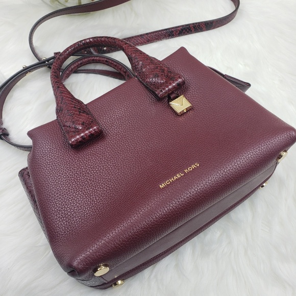 Michael Kors Handbags - ⬇❤Michael Kors❤Small Wine/Cabernet Satchel